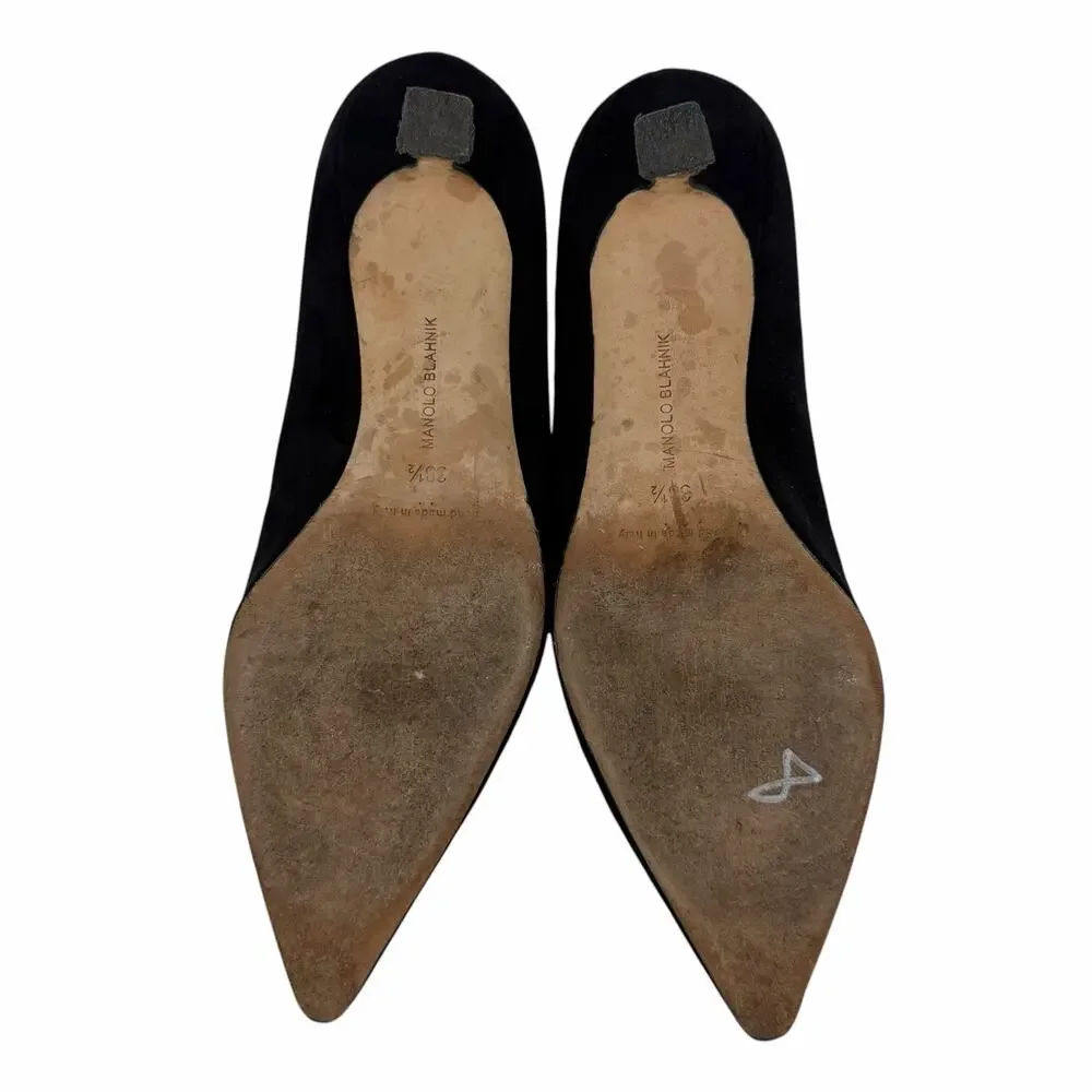 Manolo Blahnik Srilasca 50 Suede Scalloped Pump Black Size 38.5